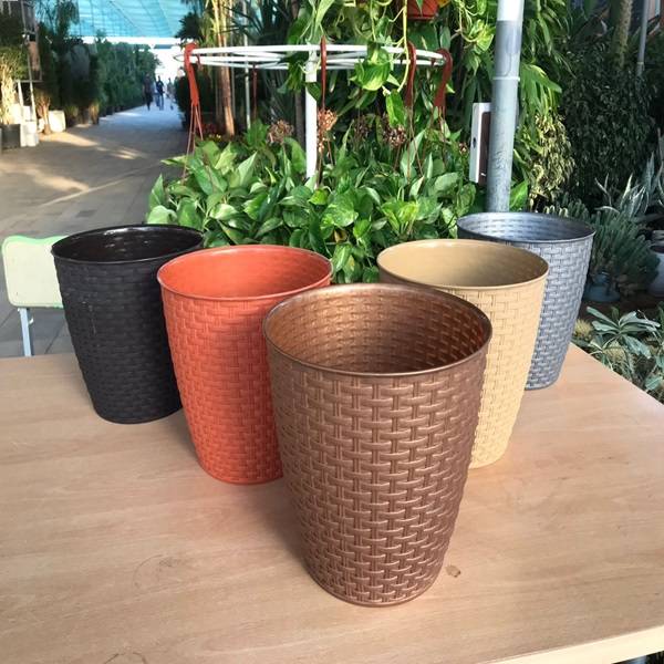 Plastic Pot DS 82